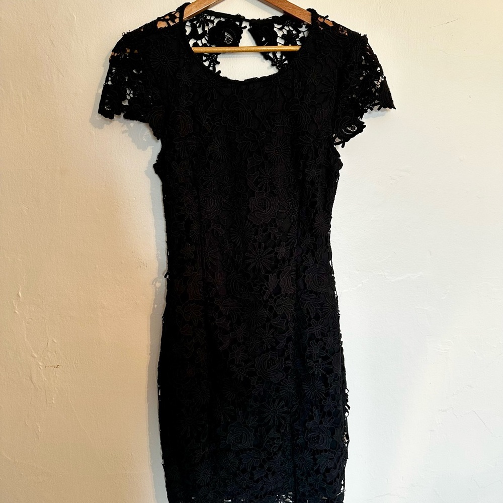 Black Lace Short Sleeve Dress